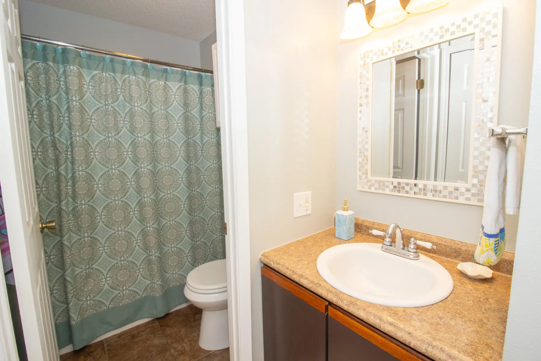 763d6ddb a87f 4c79 89c1 4abbfe7bb211.jpg