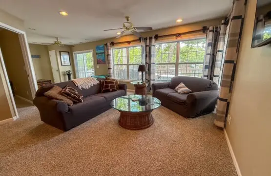 5c9fb3a8 8b9b 4a70 bf17 99c1aad7db6c.jpg