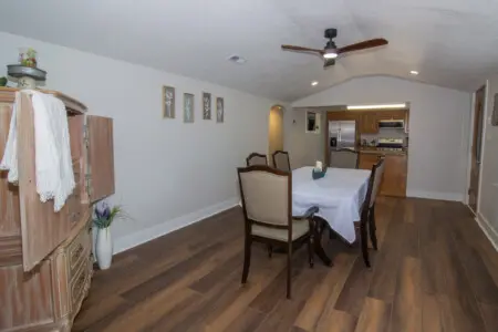 04eff387 21a6 4ef6 b690 65393de7bac3