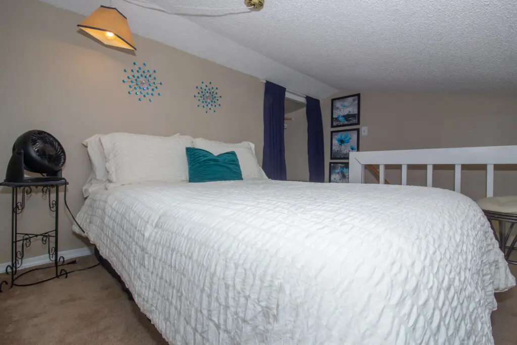 241b071e cb5b 4f59 b1b2 d666aeee6bfb