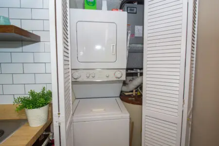 58f76b0d c64d 4c0f 93b4 a3a7ee0fb487