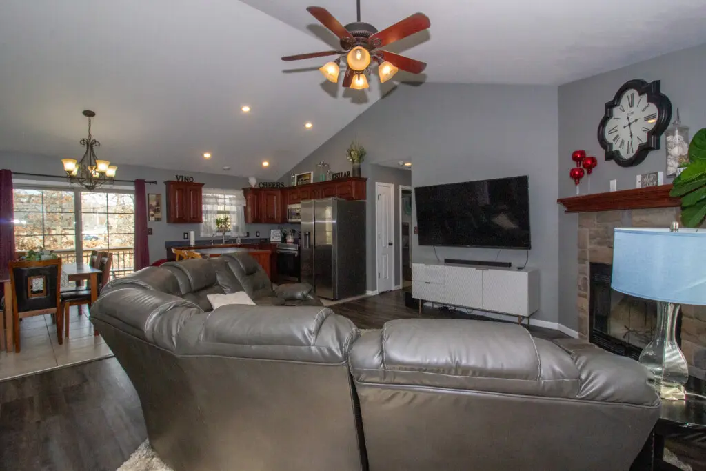 a0e451e0 503e 4452 bb4f a5a6344526d6